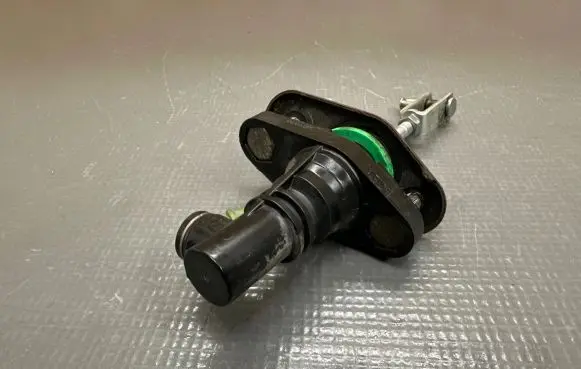 Toyota Avensis T270 Clutch master cylinder 3142002051