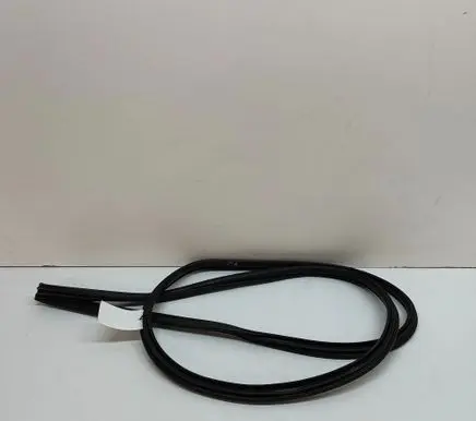 Toyota bZ4X Rubber seal front coupe door 6786242141