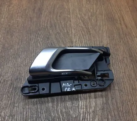 Porsche Macan (95B) Front door interior handle 95B837019