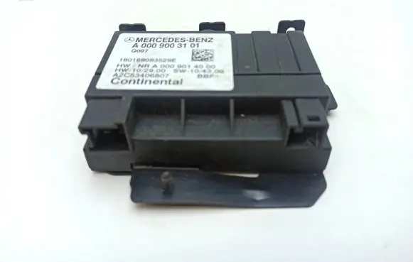 Mercedes-Benz Sprinter W906 Fuel injection pump control unit/module A0009003101
