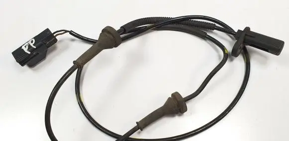 Volvo XC90 ABS brake wheel speed sensor 30773739