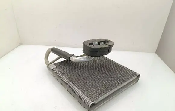 Volkswagen Golf VII Air conditioning (A/C) radiator (interior) 
