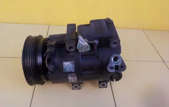 Hyundai Santa Fe Air conditioning (A/C) compressor (pump) F500MA5EA04