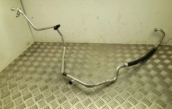 Air conditioning (A/C) pipe/hose