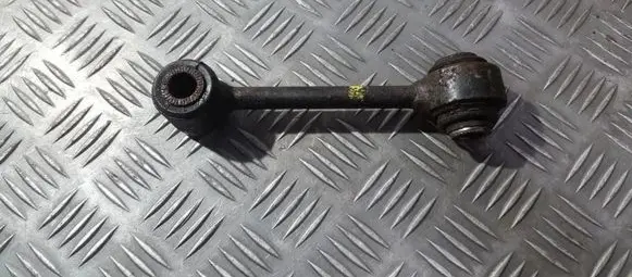Toyota Avensis T220 Front lower control arm/wishbone