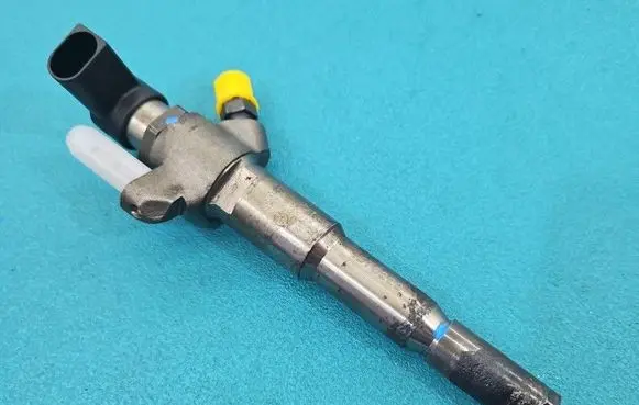 Renault Master III Fuel injector 166000372R IMPRK1576222