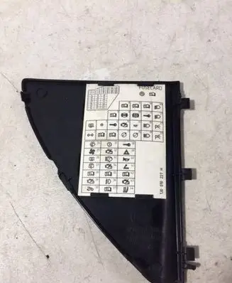 Volkswagen Golf IV Fuse box cover 1J1858223A 1J010227H
