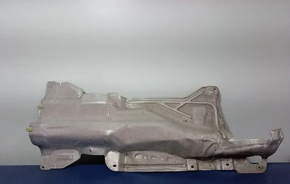 BMW 1 F40 Exhaust heat shield 7447025