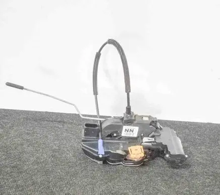 Chevrolet Malibu Rear door lock 13579543