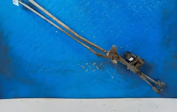 Front wiper linkage and motor