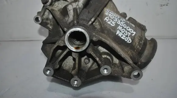 Mercedes-Benz E W210 Front differential 2103350001
