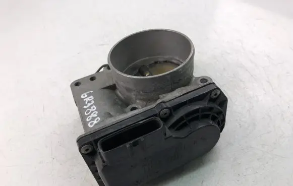 Volvo V50 Throttle valve 8677694