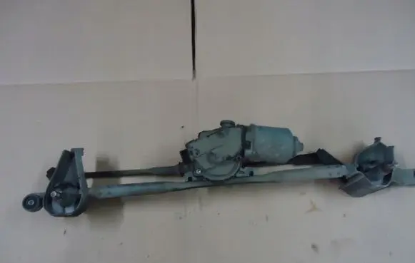 Mitsubishi Colt Rear window wiper mechanism 