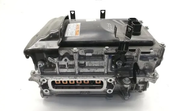 Toyota Yaris XP210 Voltage converter inverter G920052320