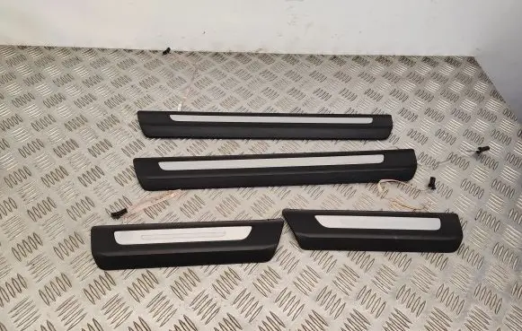 Audi Q7 4M sill trim set (inner) 4M0947406 4M0947418 4M0947405