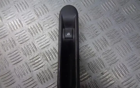 Renault Espace IV Quarter vent window switch 