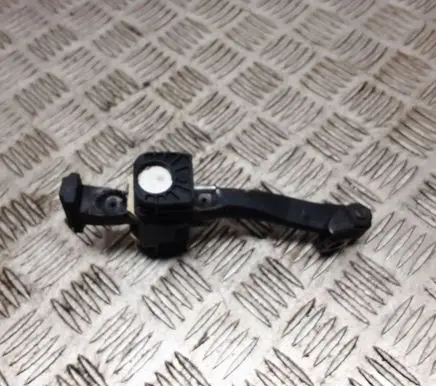 Opel Astra H Front door check strap stopper 13107175