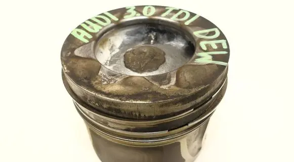 Piston