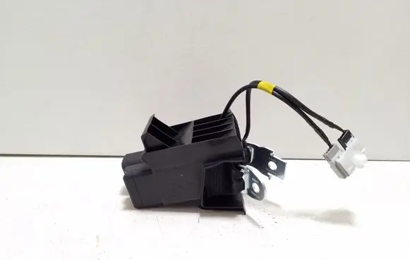 Toyota bZ4X Rear seatbelt buckle 230905BA 230906ED 1129806