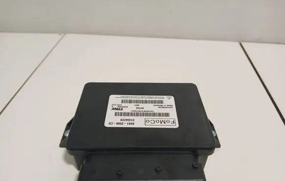 Volvo V70 Hand brake control module 6G912598CD 31334228 A2C53296349