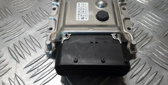 Mercedes-Benz GLE (W166 - C292) Adblue control unit A0009003213 0281034003
