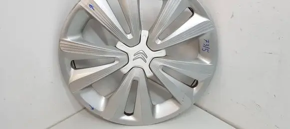 Citroen C3 Picasso R16 wheel hub/cap/trim 9687730477 9687730877