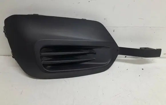 Toyota Proace Front bumper lower grill 9816778480