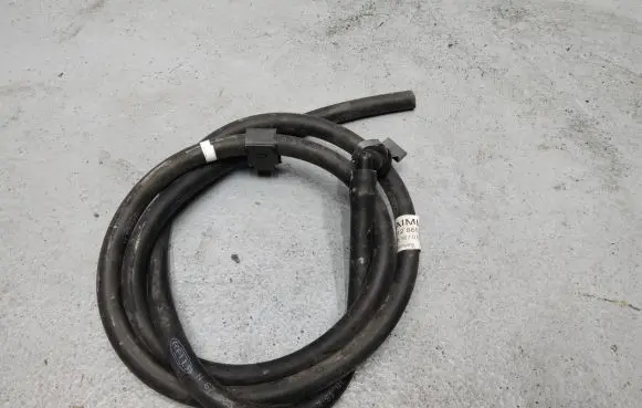 Mercedes-Benz E W212 Headlight washer hose/pipe A2128600092