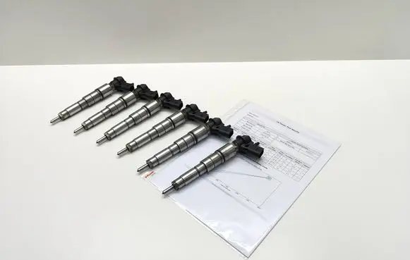 BMW 5 E60 E61 Fuel injectors set 7796042004 0445115050 050