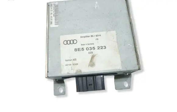 Audi A4 S4 B7 8E 8H Sound amplifier 8E5035223 B66314 4913610302