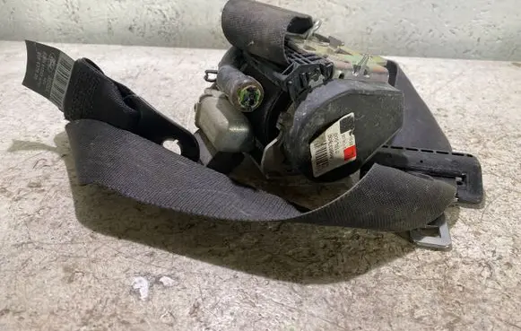 Ford Mondeo MK IV Front seatbelt 6G9N61295AFW S8GCC 606637600