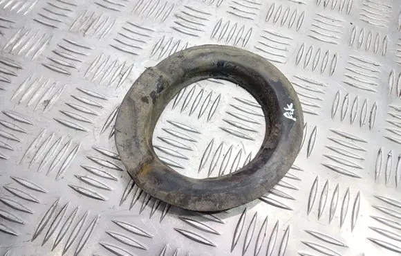 Mini One - Cooper R50 - 53 Front coil spring rubber mount 
