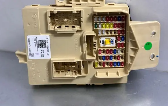 KIA Optima Fuse box set 91950D4030 91950-D4030