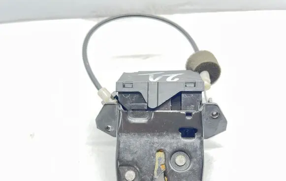 Mercedes-Benz E W211 Loading door lock A1717500085