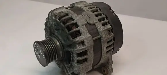 Audi A4 S4 B8 8K Generator/alternator 03L903017