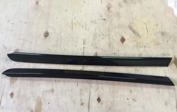 Mercedes-Benz E AMG W210 Front door glass trim molding