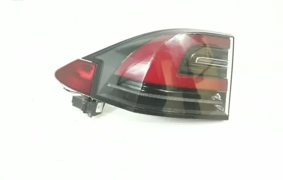 Tesla Model X Rear/tail lights 1034332-00-A