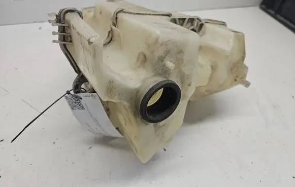 Volvo S60 Windshield washer fluid reservoir/tank 8693773
