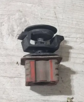 Mercedes-Benz GLK (X204) Radiator mount bracket A0009912595