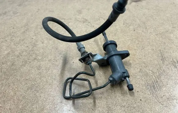 BMW 3 E46 Clutch slave cylinder 21526785966 6785966 21526774230