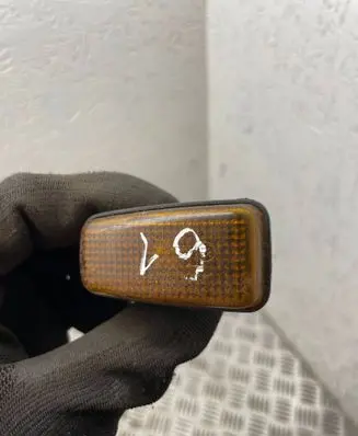 Peugeot 406 Front fender indicator light 0191081