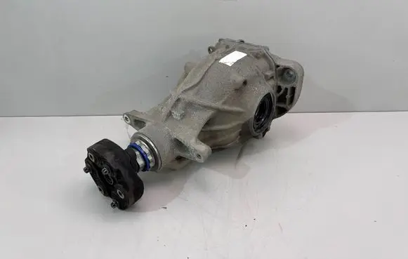 BMW 5 G30 G31 G38 Rear differential 8619112