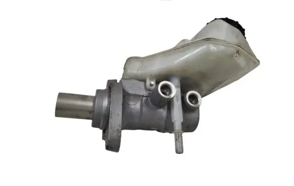 Volvo S60 Master brake cylinder 03350885571 03350885561