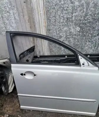 Volvo V50 Front door 