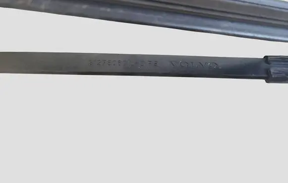 Volvo V40 Front wiper blade arm 31276060
