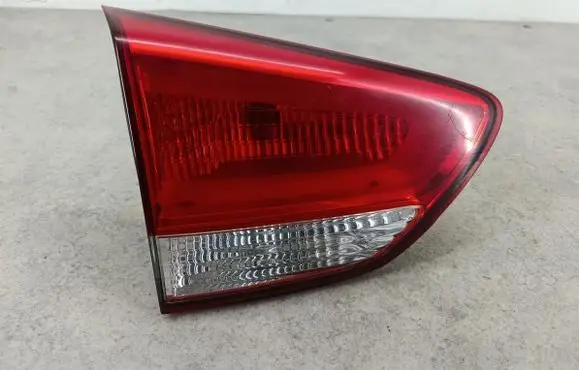 KIA Carens III Tailgate rear/tail lights 92403A4