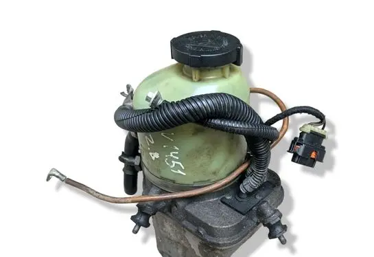 Opel Zafira B Power steering pump 13105726