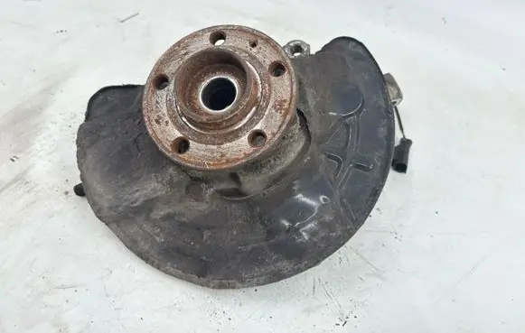 Volvo S60 Front wheel hub spindle knuckle 9461943