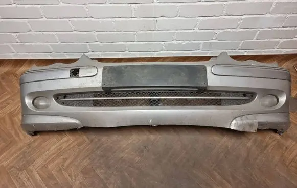 Mercedes-Benz C W203 Front bumper A2038851425 A2038850765