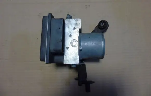 BMW 5 E60 E61 ABS control unit/module 6777878